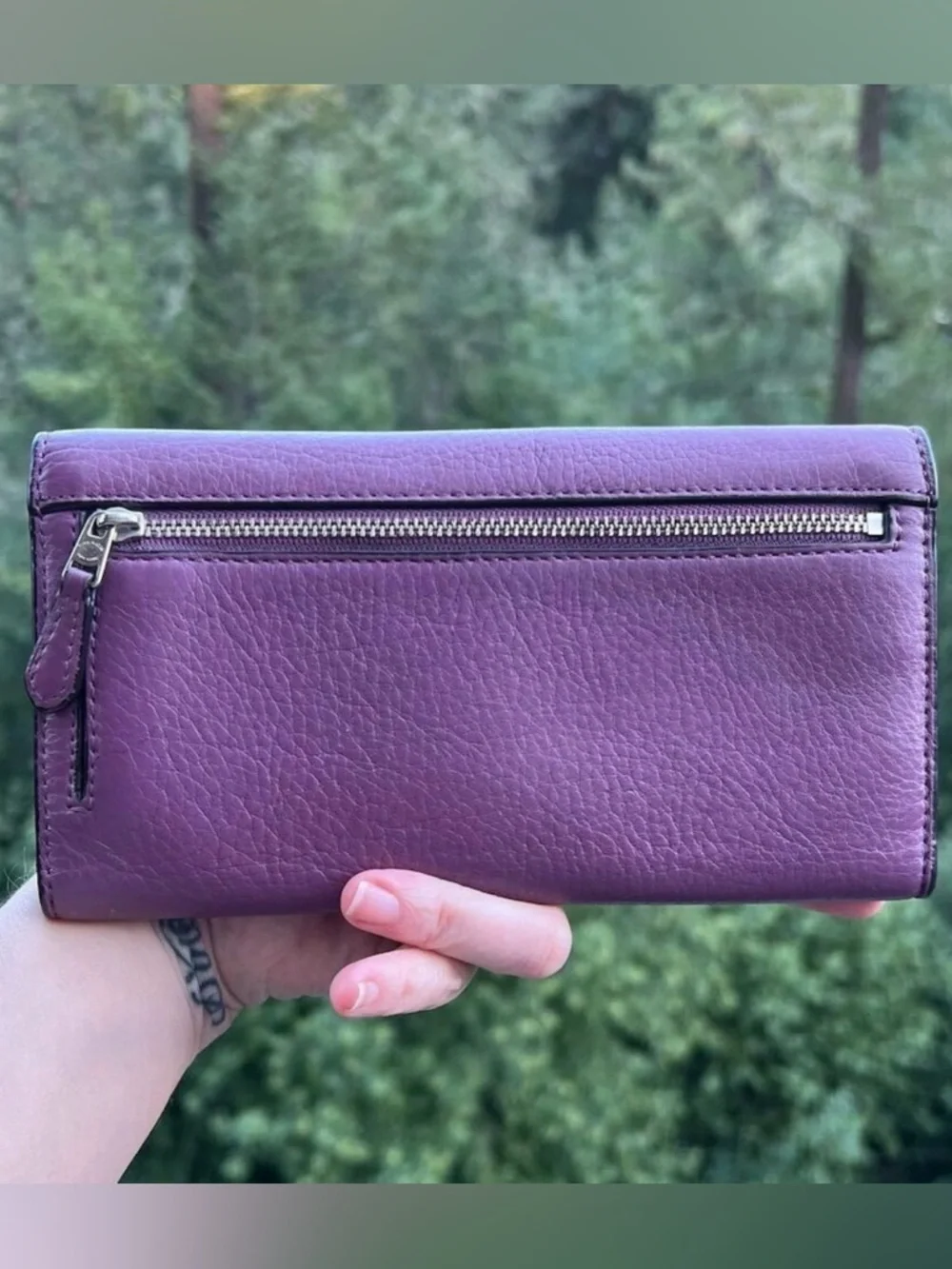 VINTAGE COACH Leather Trifold Wallet Purple Pebble Leather with Silver Hardware